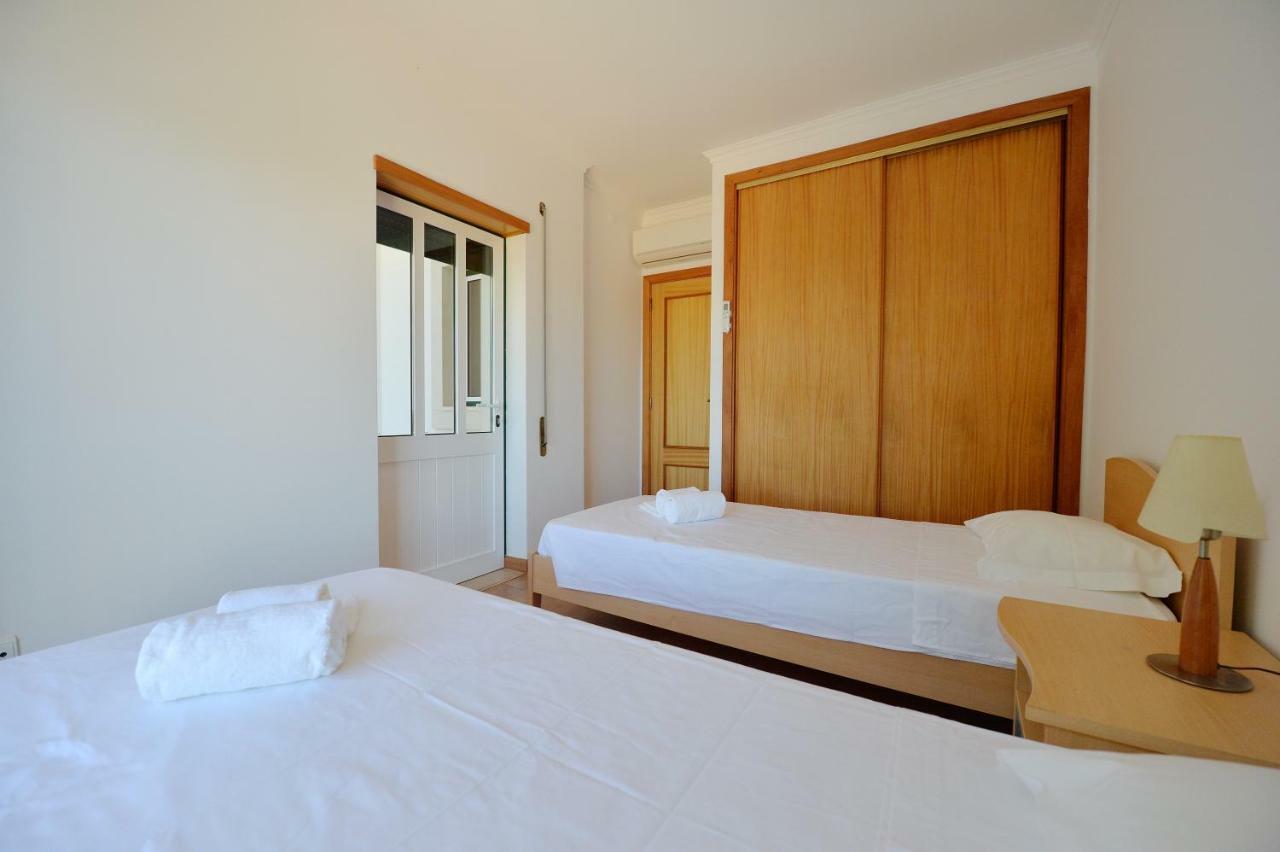 Townhouse Next To Falesia Beach Albufeira Bagian luar foto