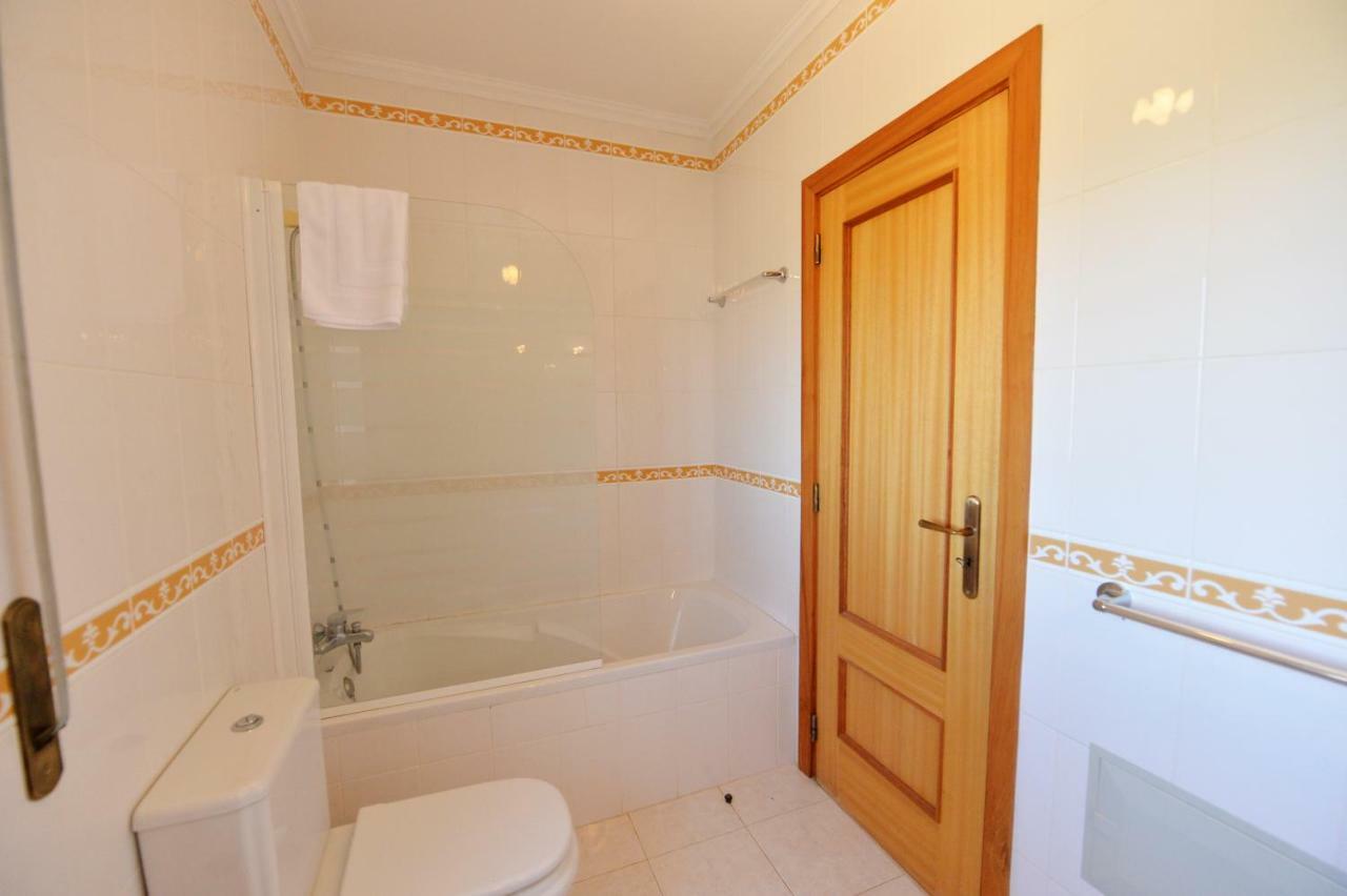Townhouse Next To Falesia Beach Albufeira Bagian luar foto
