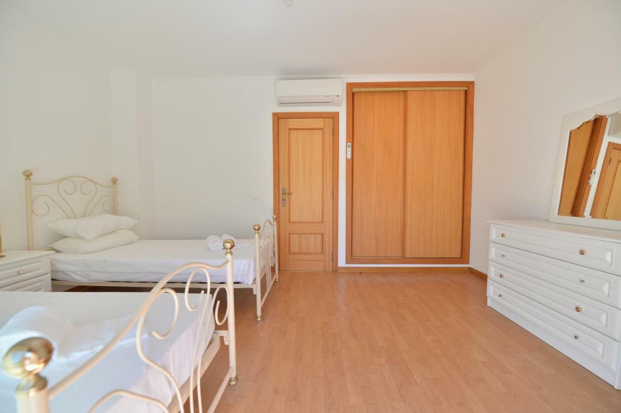 Townhouse Next To Falesia Beach Albufeira Bagian luar foto