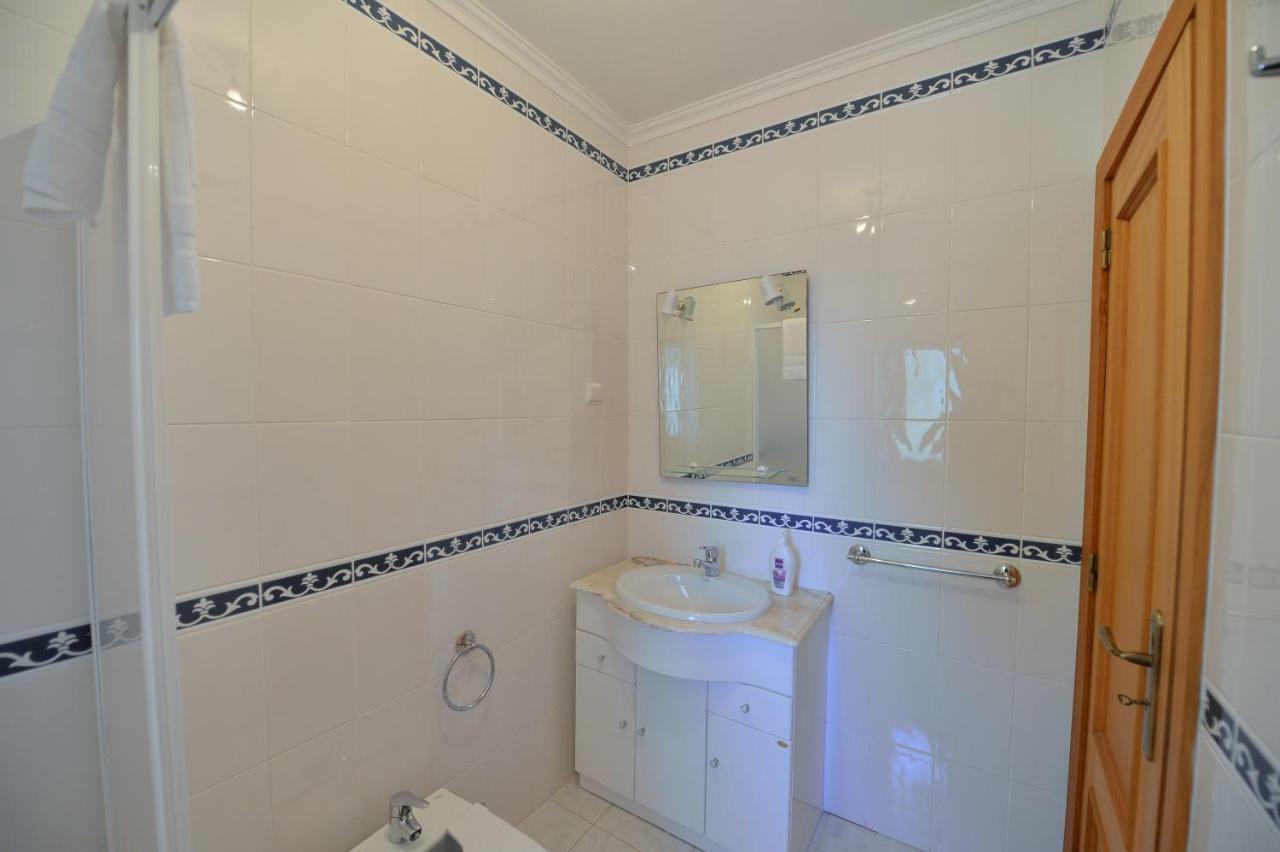 Townhouse Next To Falesia Beach Albufeira Bagian luar foto